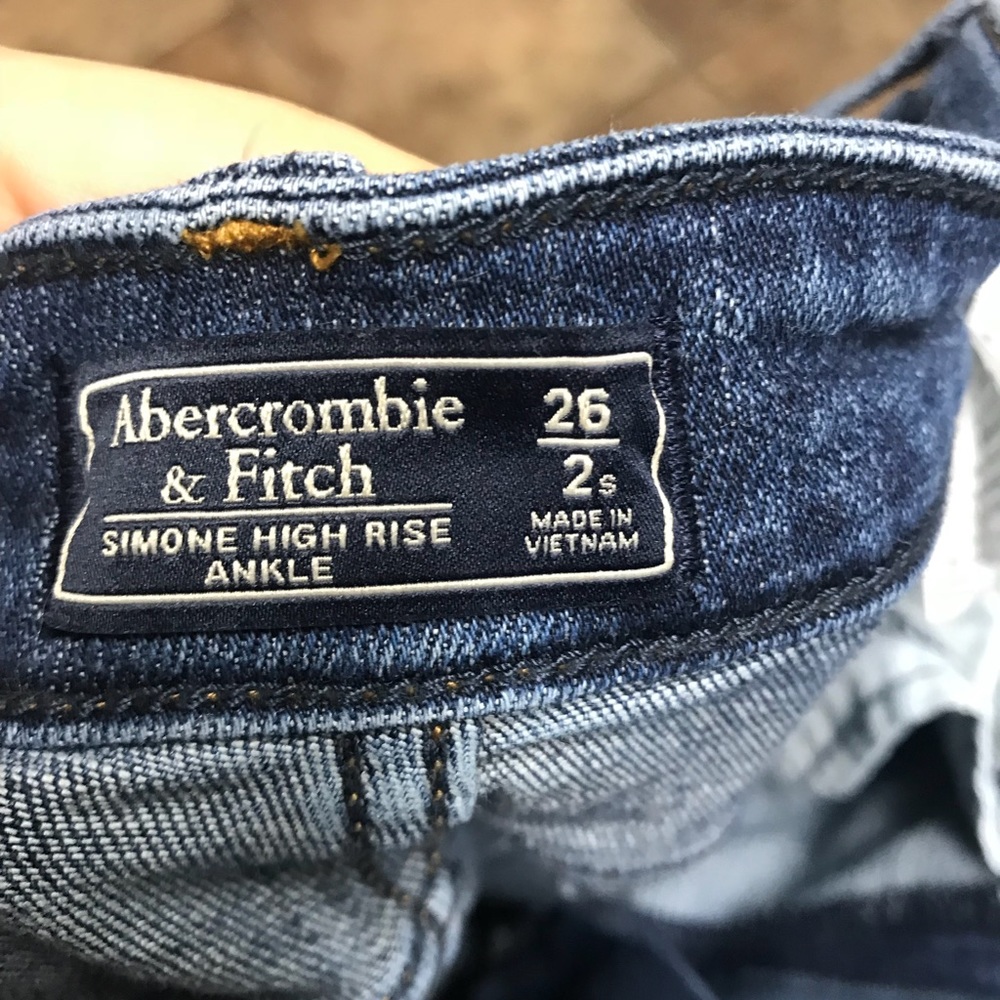 Jeans - Picture 3 of 3